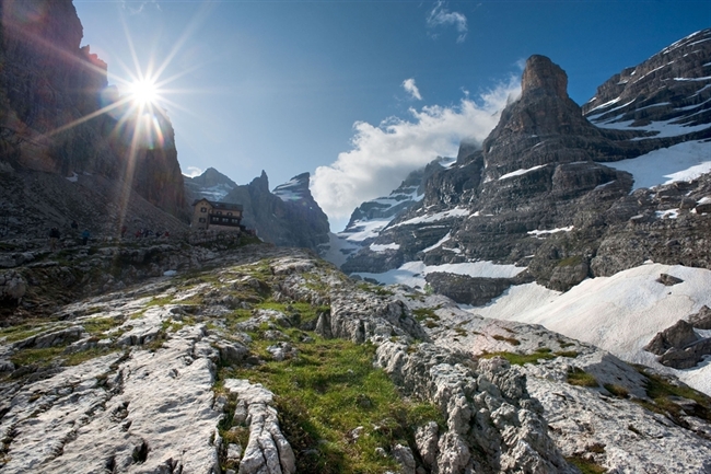 22906_-_Dolomiti_di_Brenta_-_Rifugio_Tucket